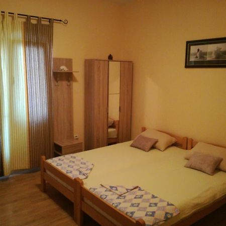 Romana 1 Tivat Exteriér fotografie